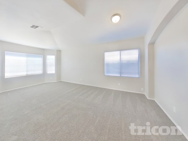 Building Photo - 2836 S 66th Ave