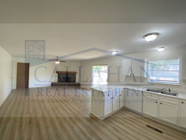 Building Photo - Sherwood 3 Bedroom Home