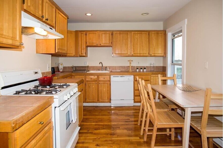 Building Photo - 1 Torpie St