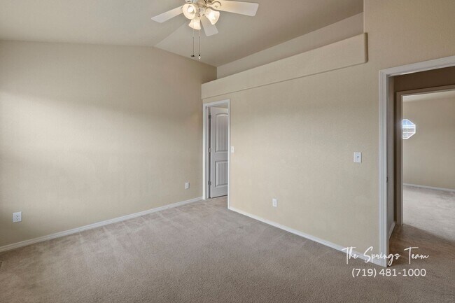 Building Photo - SPACIOUS SIX (6!!!) BD HOME IN LORSON RANCH!