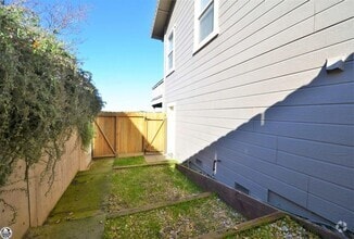 Building Photo - Gorgeous Views from the Morning Star Subdi...