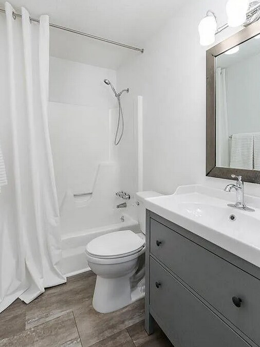 Building Photo - 5090 Heather Rd SE