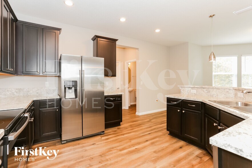 Building Photo - 12680 Sheffield Walk Ln