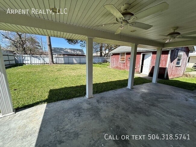 Building Photo - 3108 Tournefort St