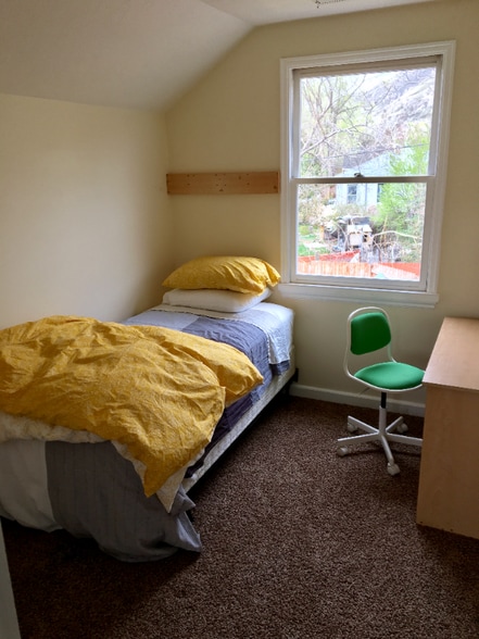 Building Photo - 158 W 600 N