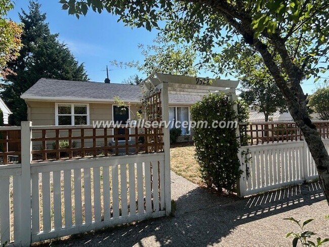 Building Photo - West Seattle Vintage Charm meets Modern! Huge Deck and Fire pit!