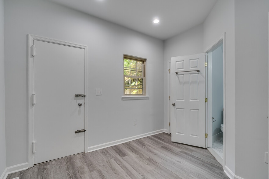 Building Photo - 1914 N 17th St