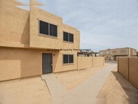 Building Photo - 4615 E Jones Ave