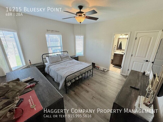 Building Photo - East El Paso 4 bed Refrig A/C Home