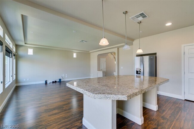 Building Photo - 6038 Belvedere Canyon Ave