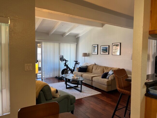 Building Photo - 1345 Cabrillo Park Dr