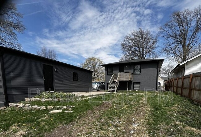 Building Photo - 4027 F St