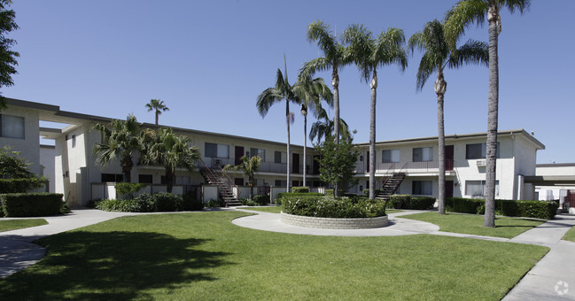 Building Photo - Sea Wind Apartments