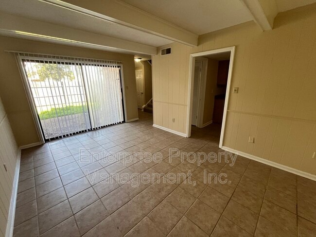 Building Photo - 3637 Haughton Ln