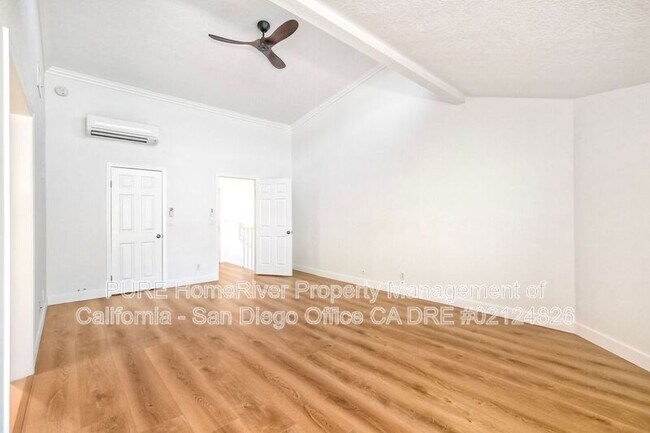 Building Photo - 2415 La Costa Ave