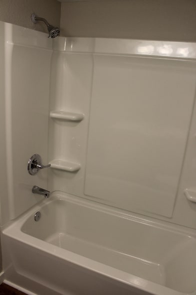 Building Photo - 419 S Clay St