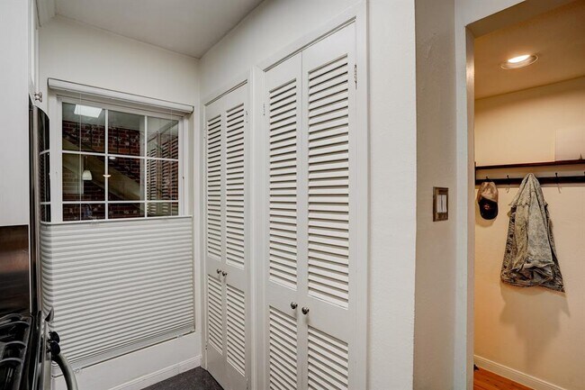 Building Photo - 7920 Rockwood Ln