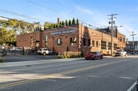 Building Photo - 2341 Scranton Rd