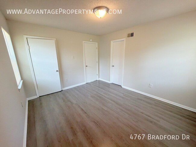 Building Photo - 4767 Bradford Dr