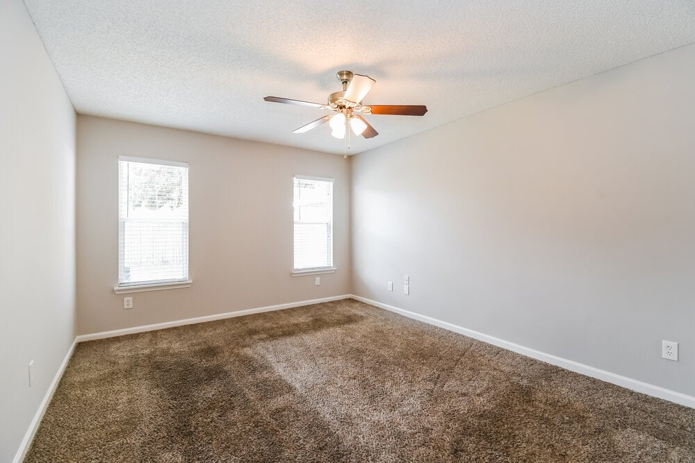 Building Photo - 12279 Sondra Cove Trail N