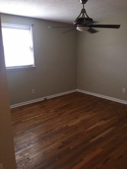 Building Photo - 616A Eastboro Dr