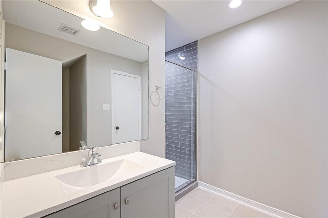 Building Photo - 5011 Redwing Brook Trail