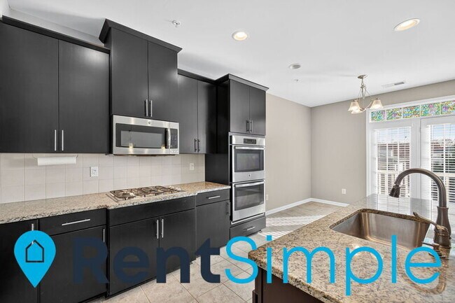 Building Photo - 7485 Brunson Cir