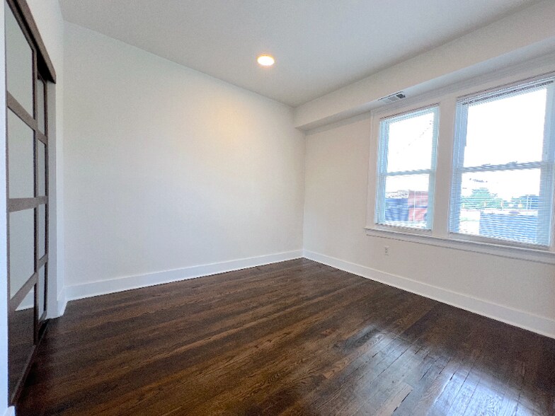 Building Photo - 2835 23rd St