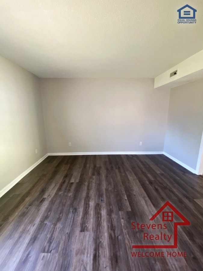 Building Photo - 1421 Stratton Pl Dr