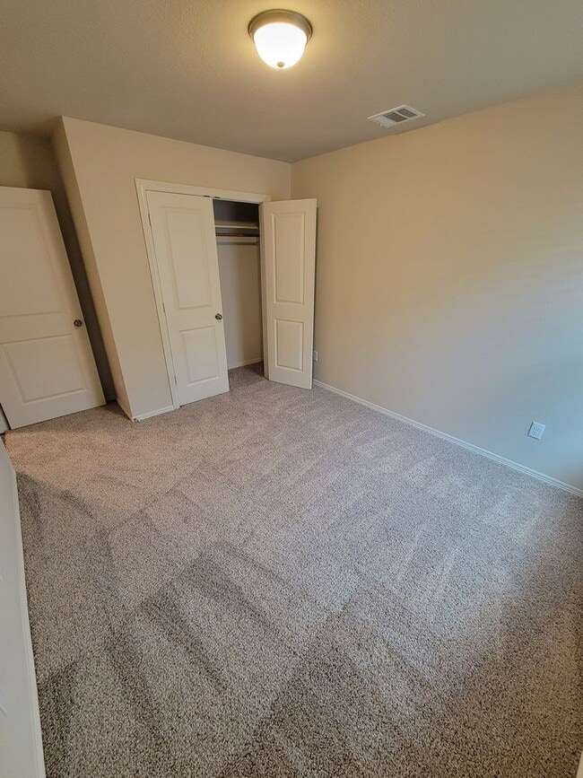 Building Photo - Brand New 3 bedroom / 2 bath home in Bonham Trace neighbor hood in North Bryan,