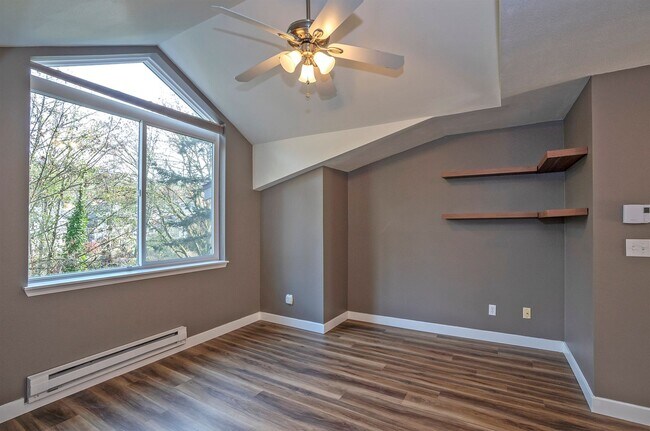 Building Photo - Wonderful 2-bedroom Townhome Style in Bothell, WA!
