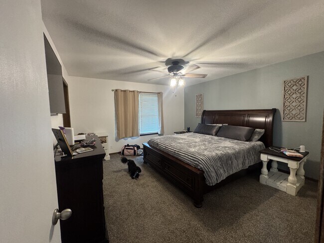 Building Photo - 1209 N Ironwood Pl