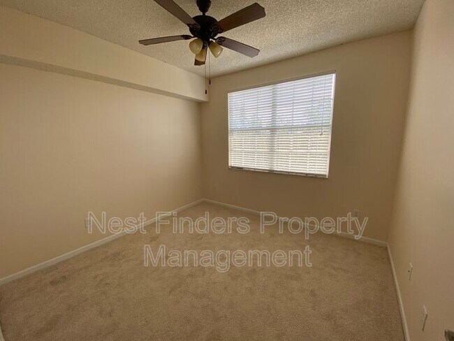 Building Photo - 1050 Bella Vista Blvd