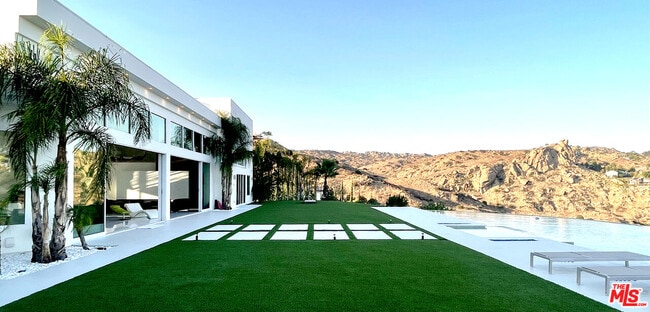 Building Photo - 80 Saddlebow Rd