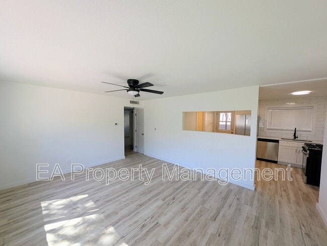 Building Photo - 3712 Bryn Mawr Dr NE