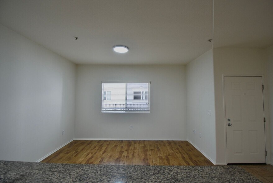 Building Photo - 5500 Bonner Ave