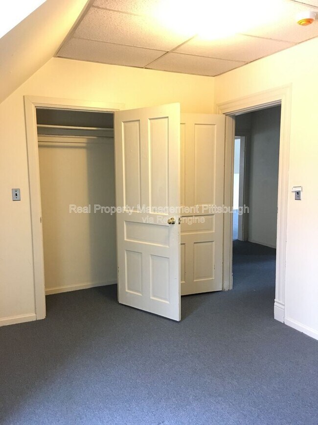 Building Photo - 437 S Aiken Ave