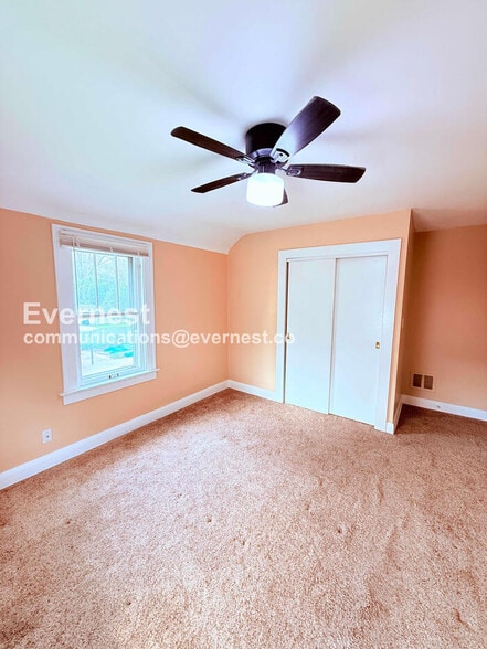 Building Photo - 4315 Garden Park Dr