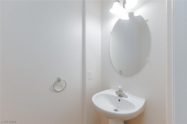 Building Photo - 7557 Spindrift Tide Ct