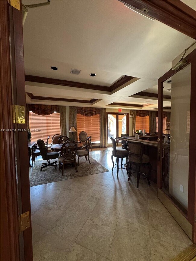 Building Photo - 4840 N State Rd 7