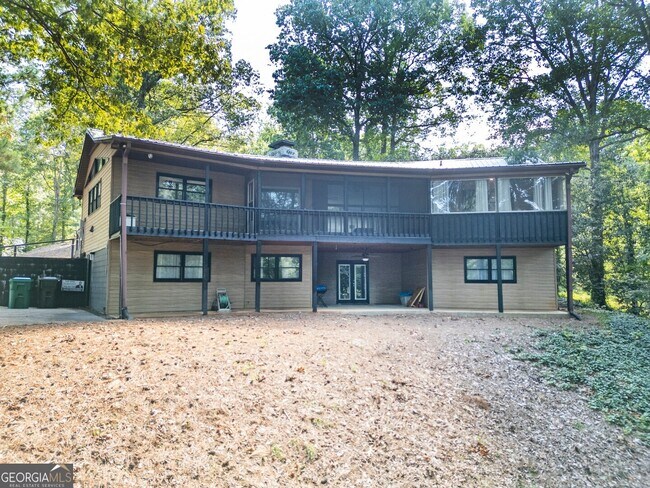 Building Photo - 1019 Whippoorwill Rd