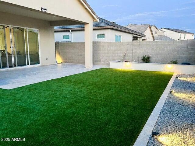 Building Photo - 10549 W Albert Ln