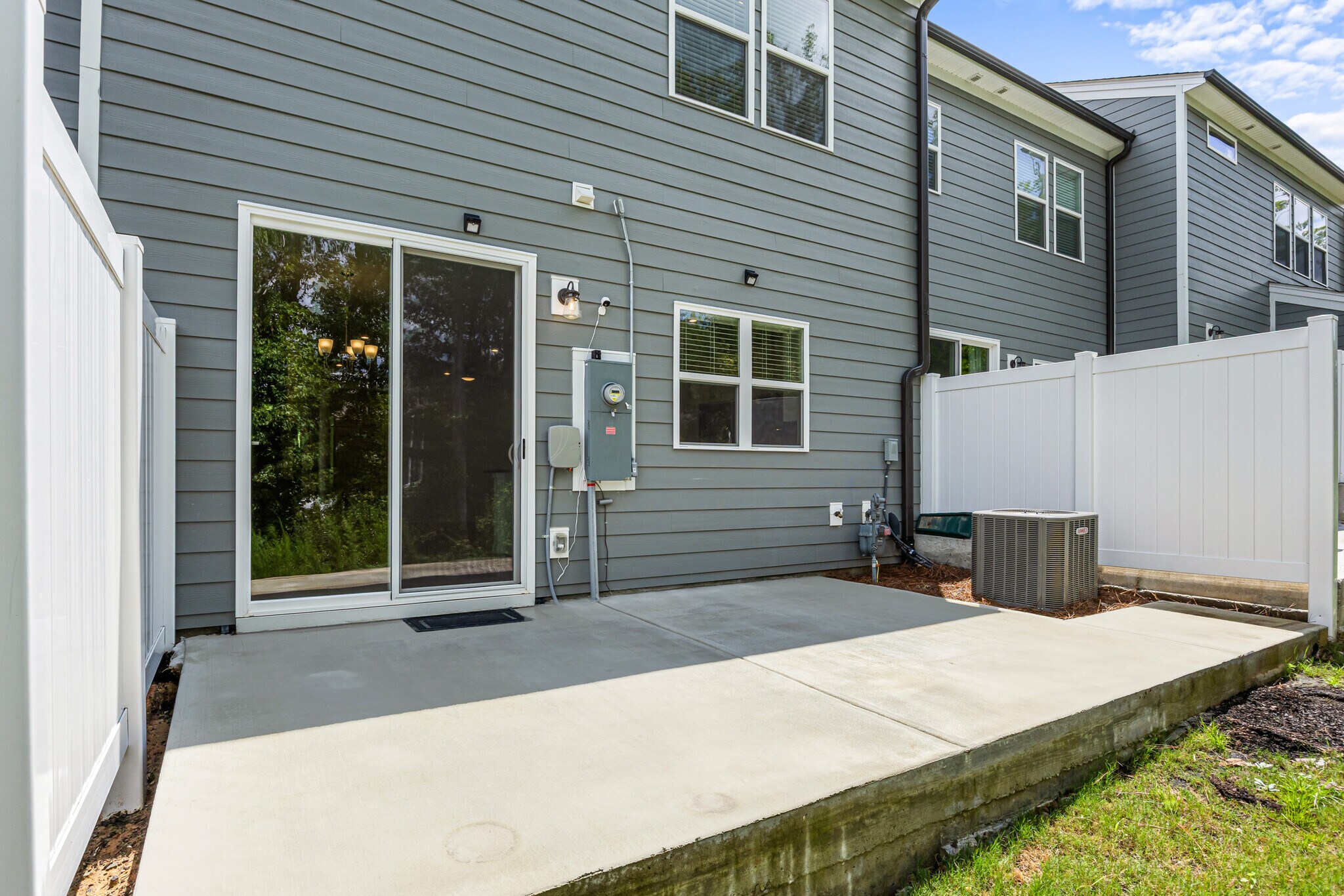 Building Photo - 529 Madison Falls Ct