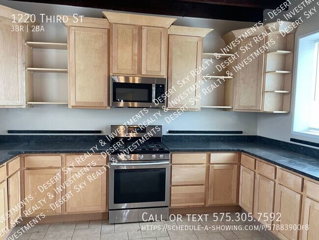 Building Photo - 1220 Third St-