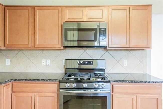 Building Photo - 965 Sweet Gum Dr