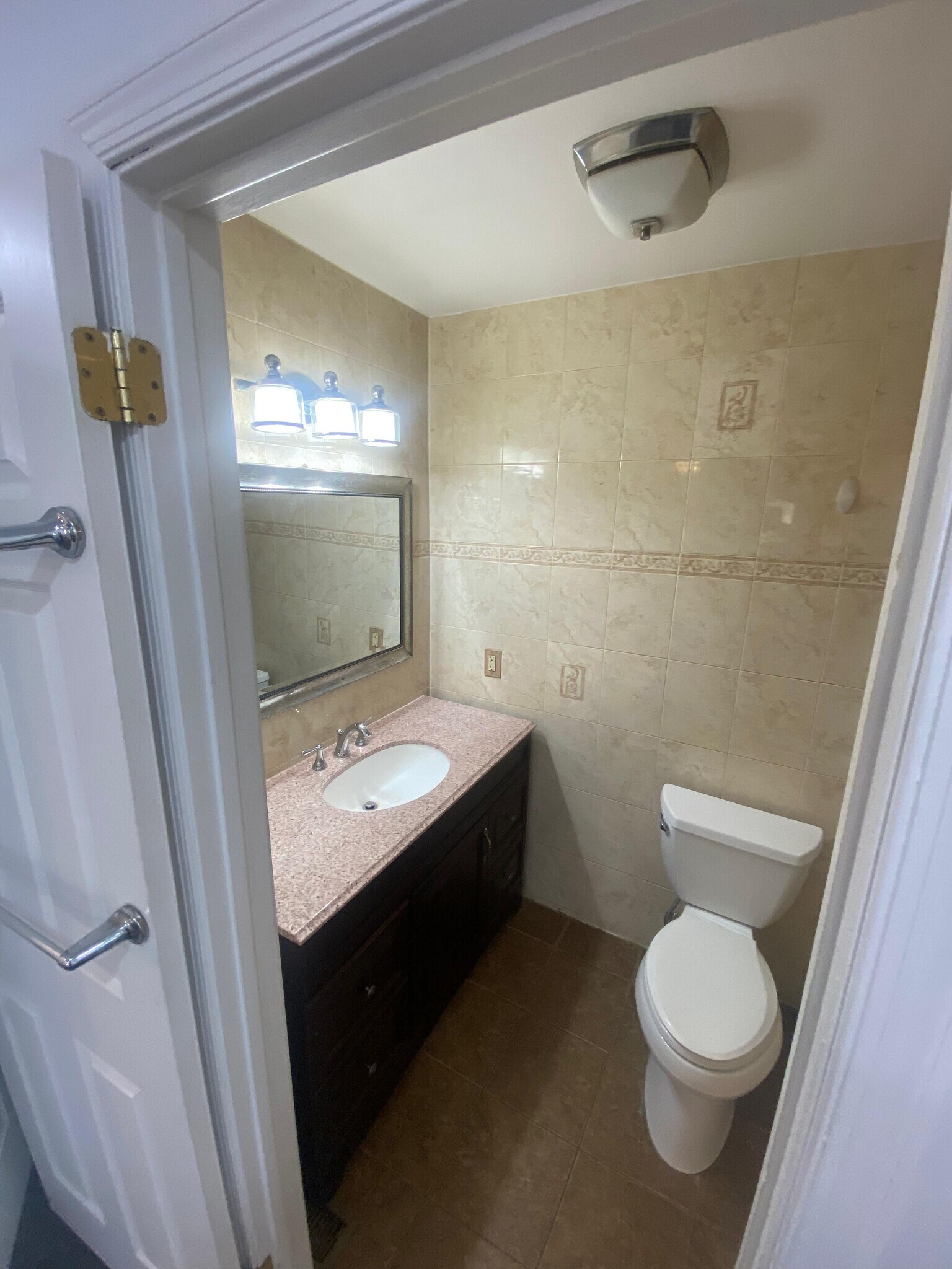 Master Bedroom #4, bathroom #3 - 1637 Winter Ave