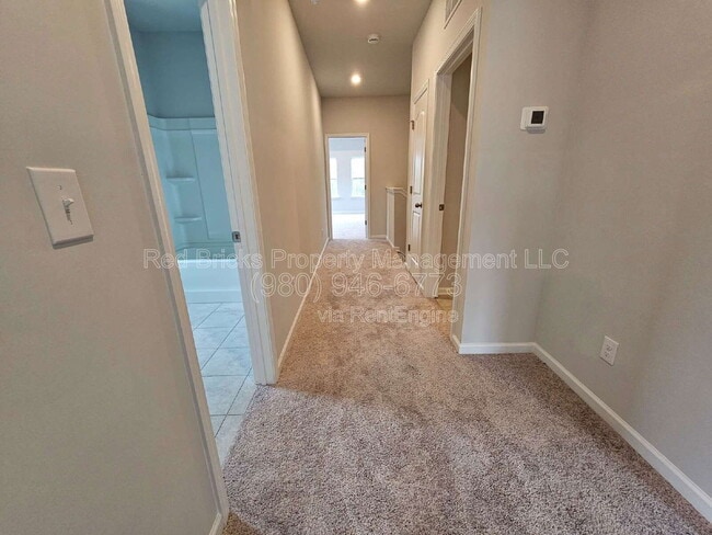 Building Photo - 7828 Nelson Rd