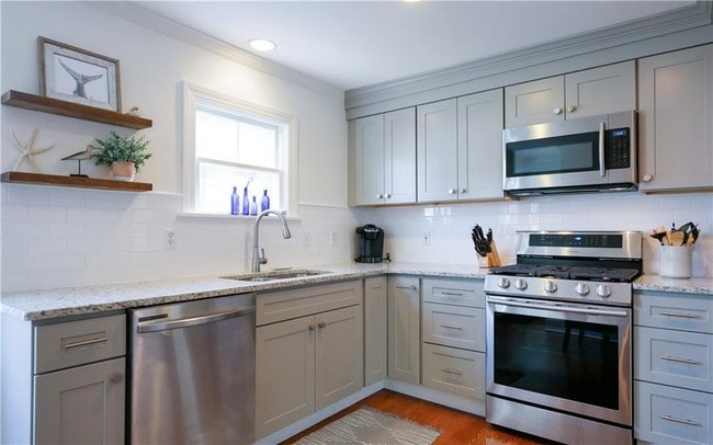 Building Photo - 45 1/2 2nd St