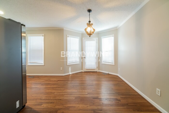 Building Photo - 62 Colony Dr