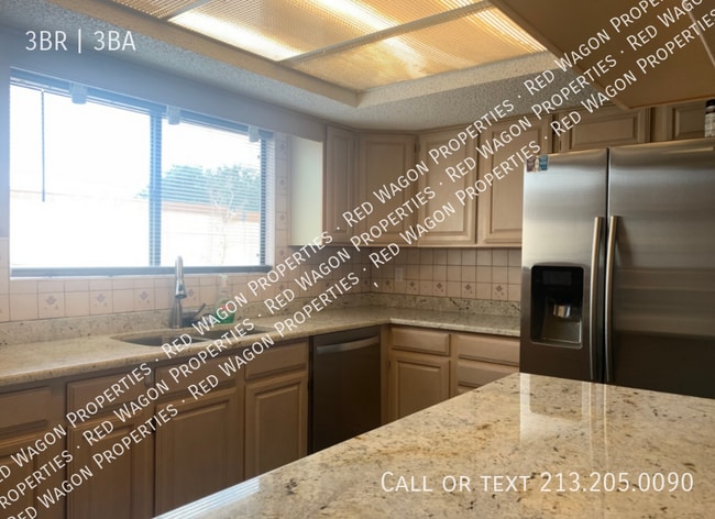 Building Photo - 5838 Royal Bend